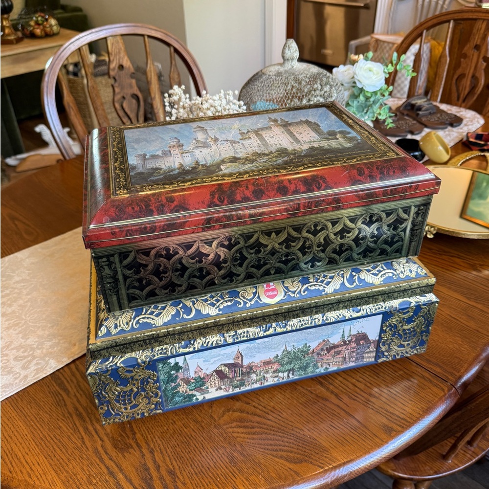 2 Large Vintage Decorative Castle Tins made in Germany - Picture 4 of 15